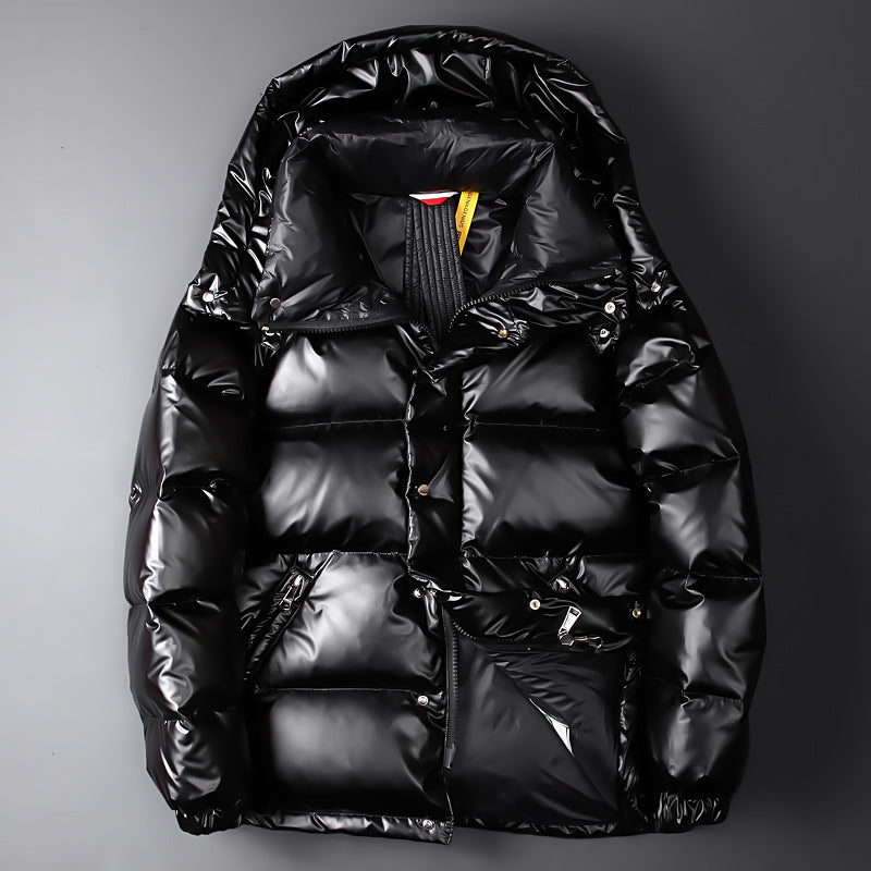 Herren Daunenjacke mit glänzender Optik in Schwarz