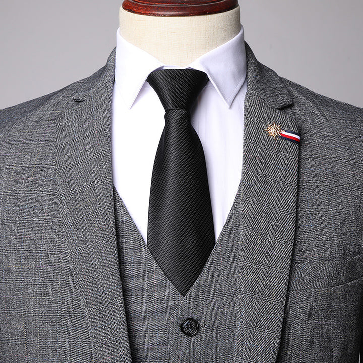Dreiteiliger Herrenanzug mit Weste und Hose im Set