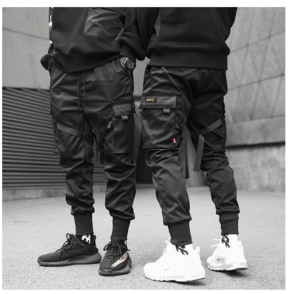Schwarze Cargohose Herren mit Gummizug und Taschen