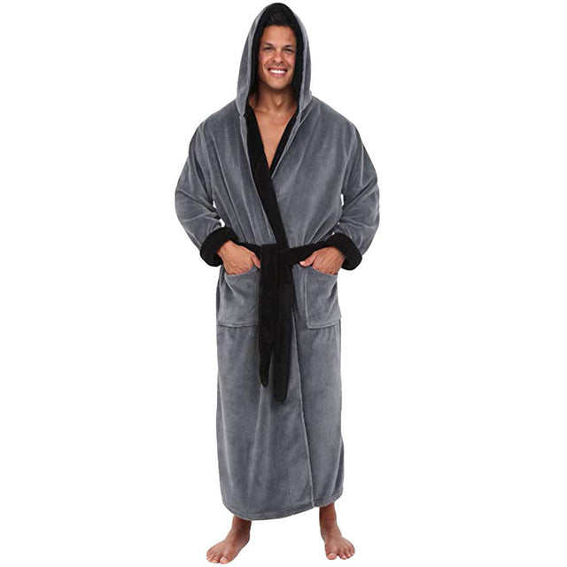 Herren Bademantel aus Flanell mit Kapuze in Schwarz