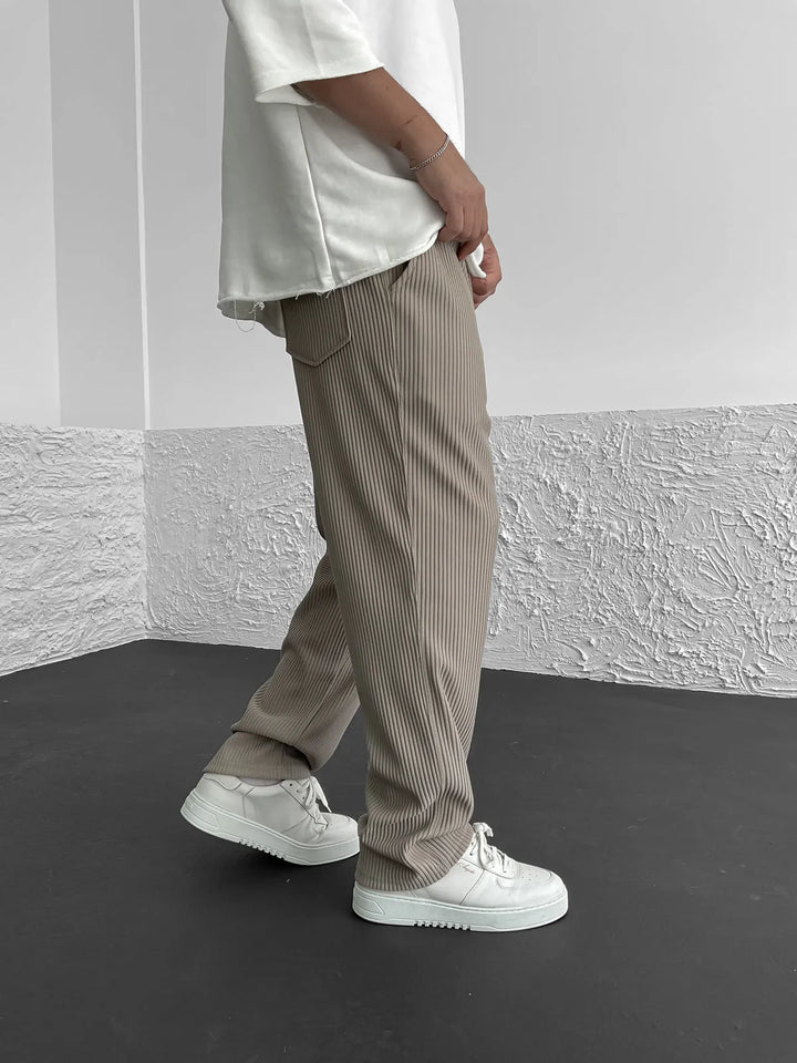 Leon | Herren Loungehose mit vertikalen Streifen und weitem Bein