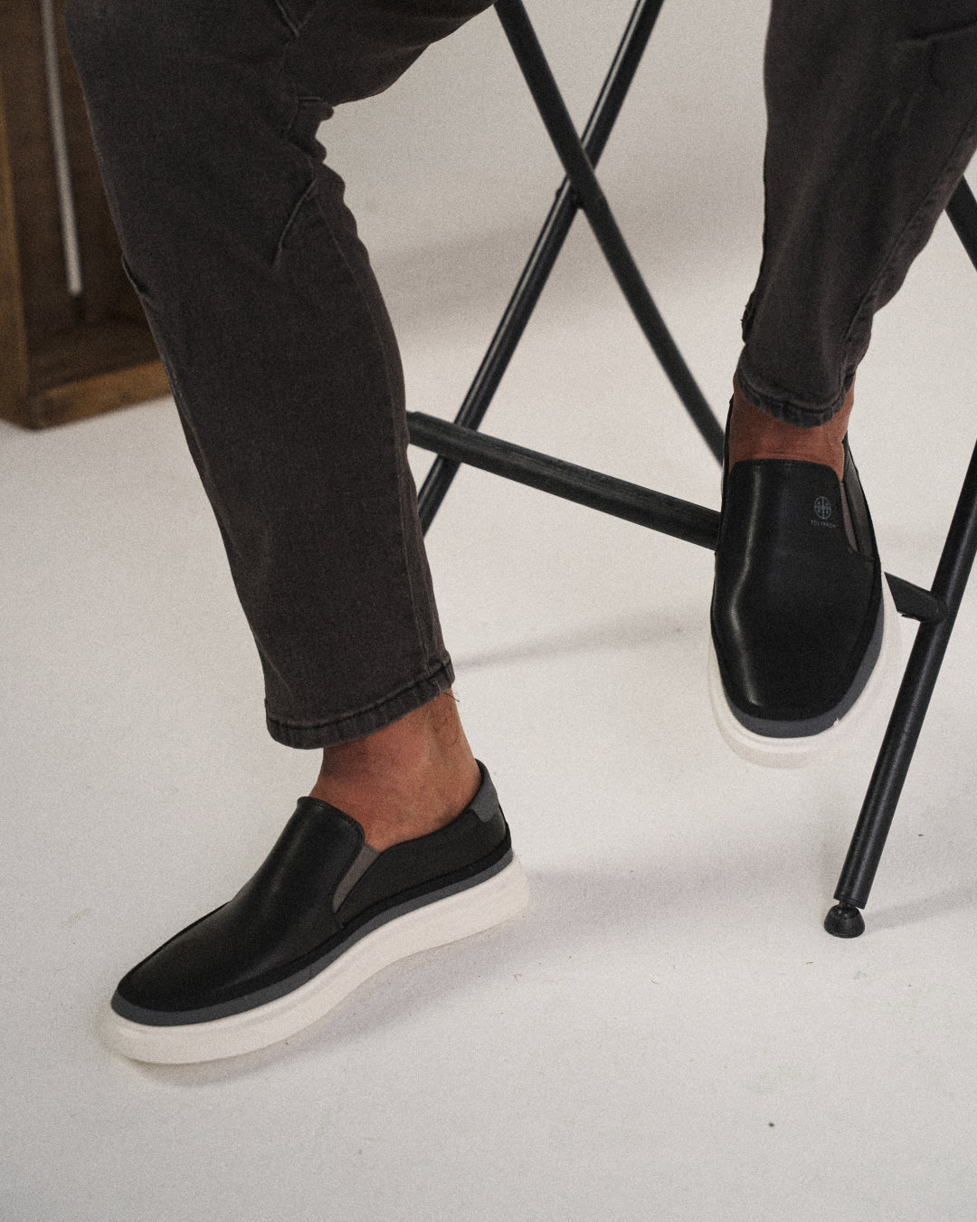 Ben | Herren Slipper mit Kontrastsohle