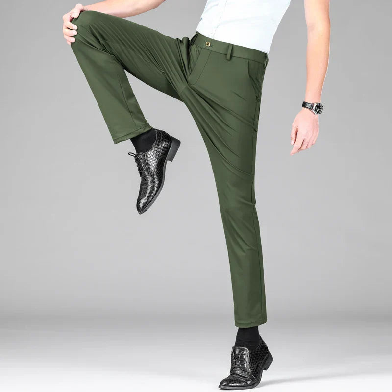 Herren Schmal geschnittene Chinohose | Gepflegt-legere Stil