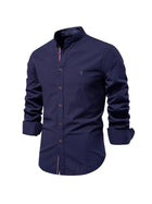 Classic men's shirt with an elegant cut