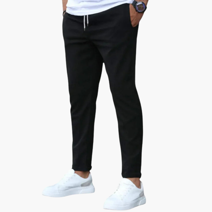 SwissFellas Herren Jogginghose mit Kordelzug und schmal zulaufendem Bein, reguläre Passform