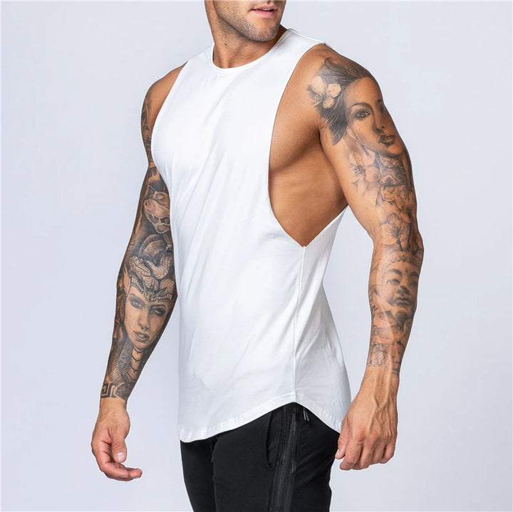 Herren Muskelshirt | Tief Ausgeschnittenes Ärmelloses Design | Perfekt für Training und Freizeit