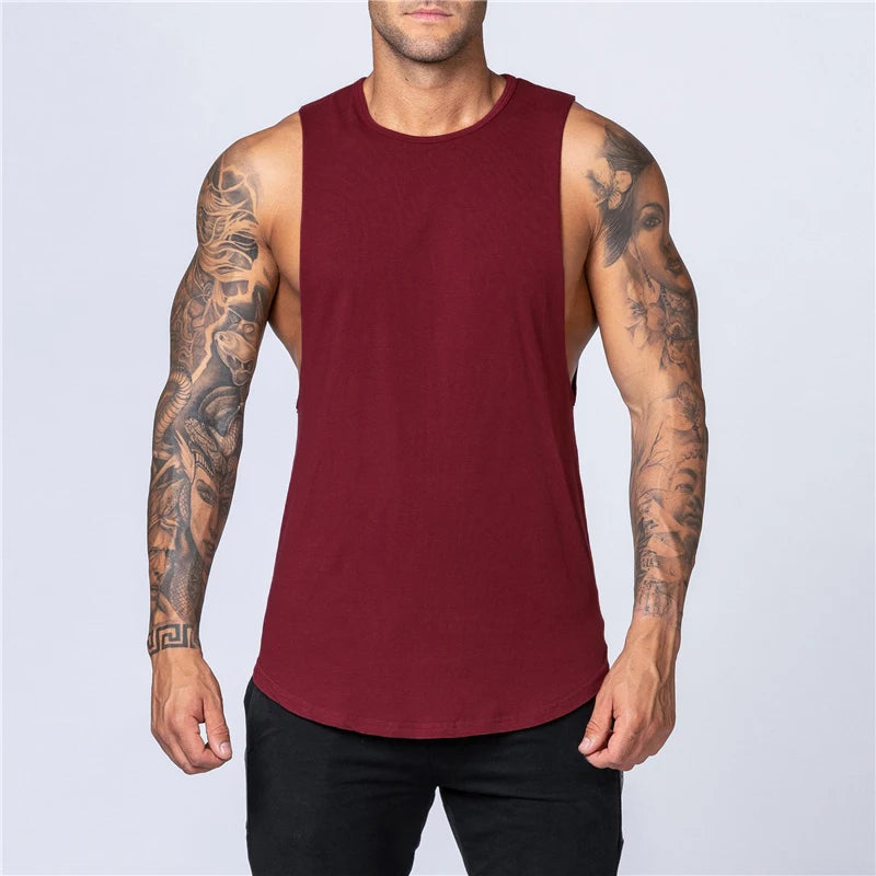 Herren Muskelshirt | Tief Ausgeschnittenes Ärmelloses Design | Perfekt für Training und Freizeit