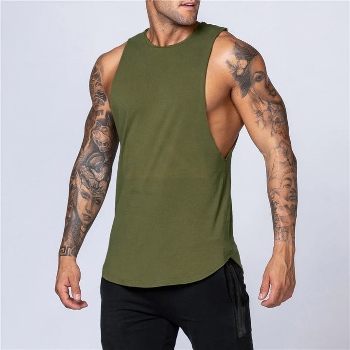 Herren Muskelshirt | Tief Ausgeschnittenes Ärmelloses Design | Perfekt für Training und Freizeit