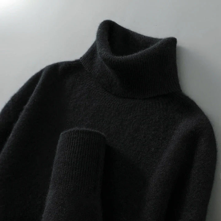 Herren Rollkragenpullover mit schmalem Schnitt, Frontansicht