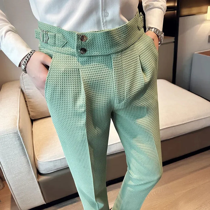 Julian | Herren Strukturhose mit Bundfalten und verstellbarem Bund