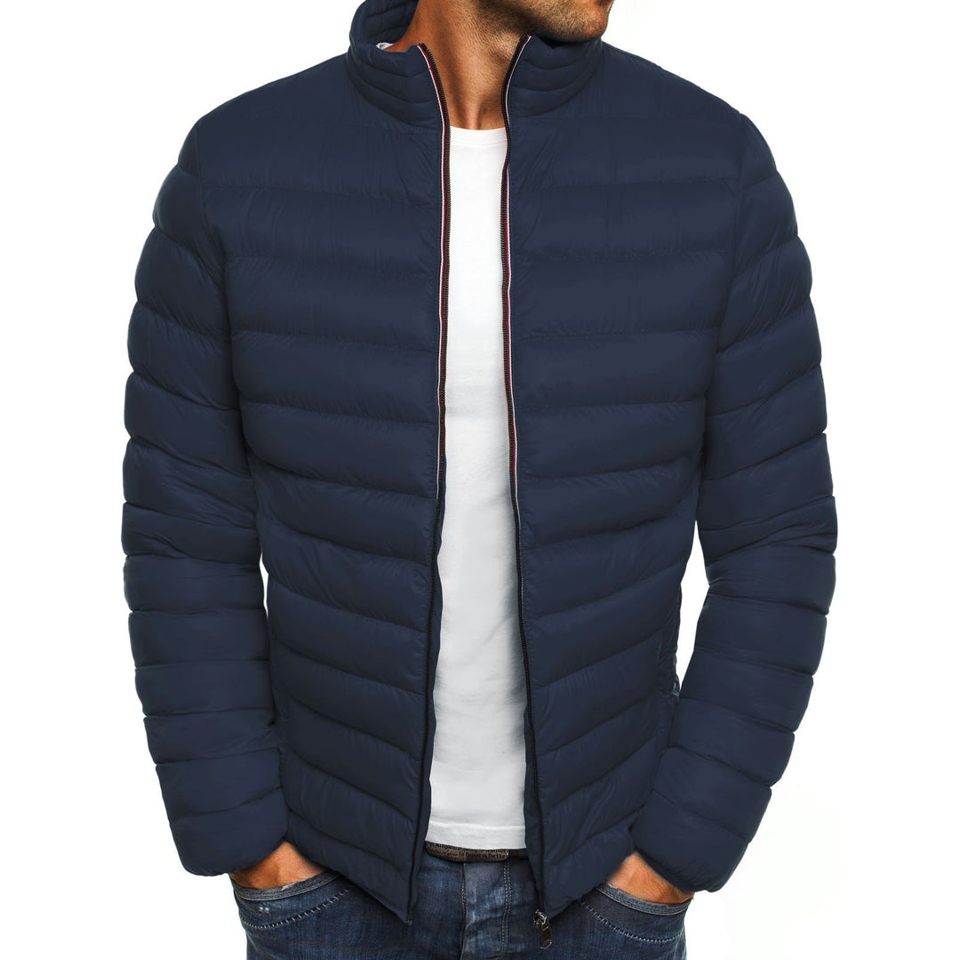 Gefütterte Herren Winterjacke mit Reissverschluss, Vorderansicht