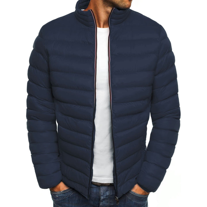 Gefütterte Herren Winterjacke mit Reissverschluss, Vorderansicht