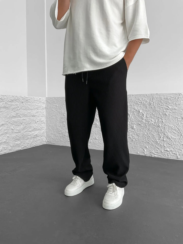 Leon | Herren Loungehose mit vertikalen Streifen und weitem Bein