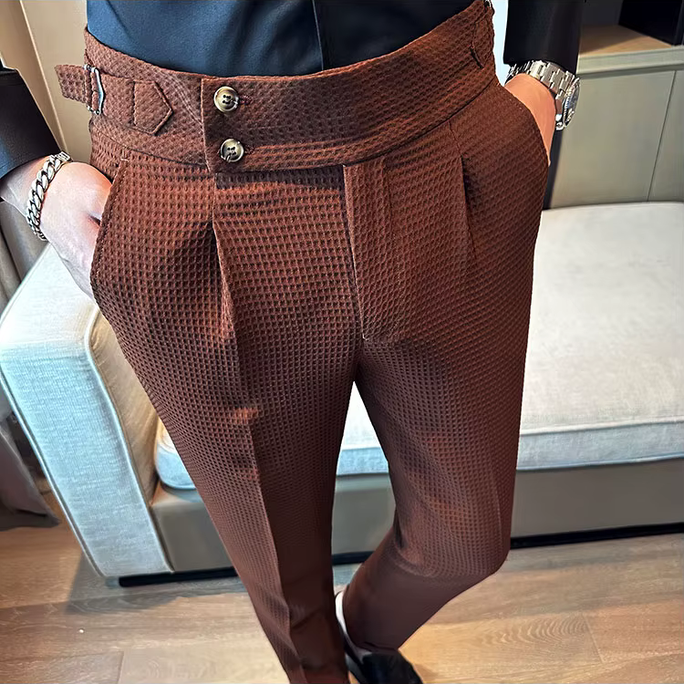 Julian | Herren Strukturhose mit Bundfalten und verstellbarem Bund