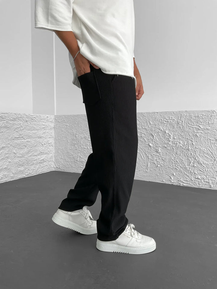 Leon | Herren Loungehose mit vertikalen Streifen und weitem Bein