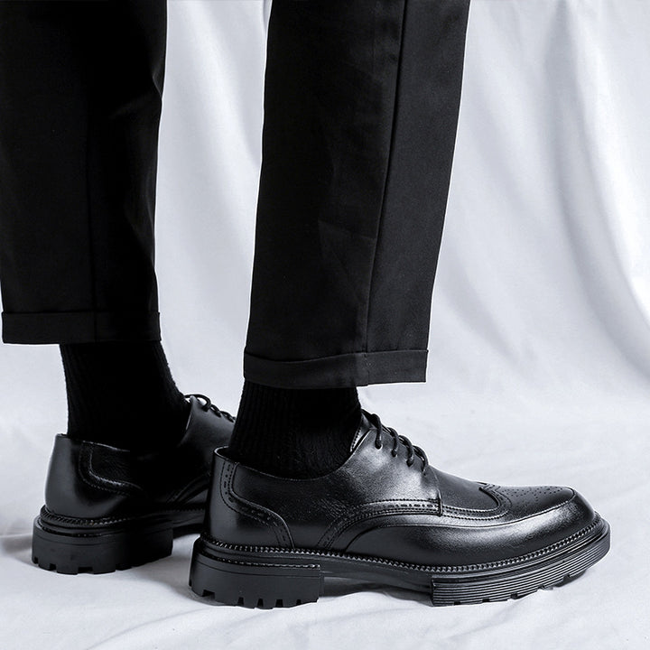Herren Lederschuhe Brogue mit Plateausohle in Schwarz