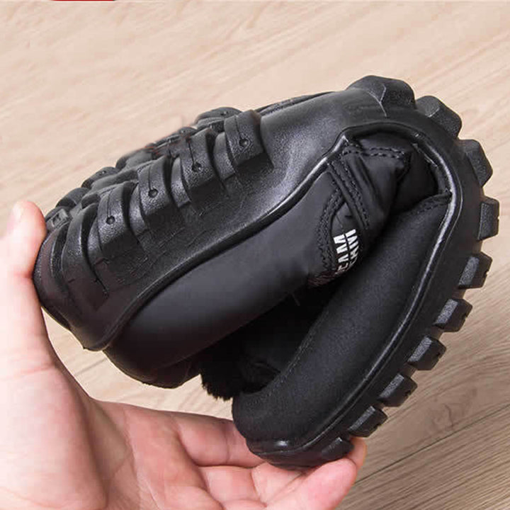 Herren Winterstiefel mit Reissverschluss in Schwarz