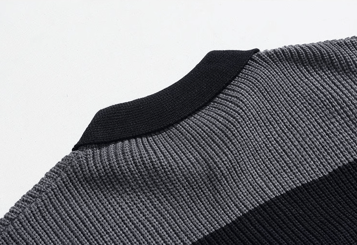 Gestreiftes Strickhemd mit Knopfleiste – Komfort & Eleganz