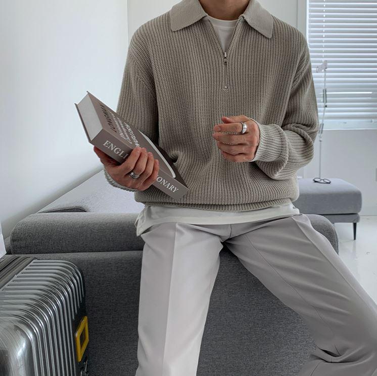 Strickpullover mit Halbreißverschluss am Kragen