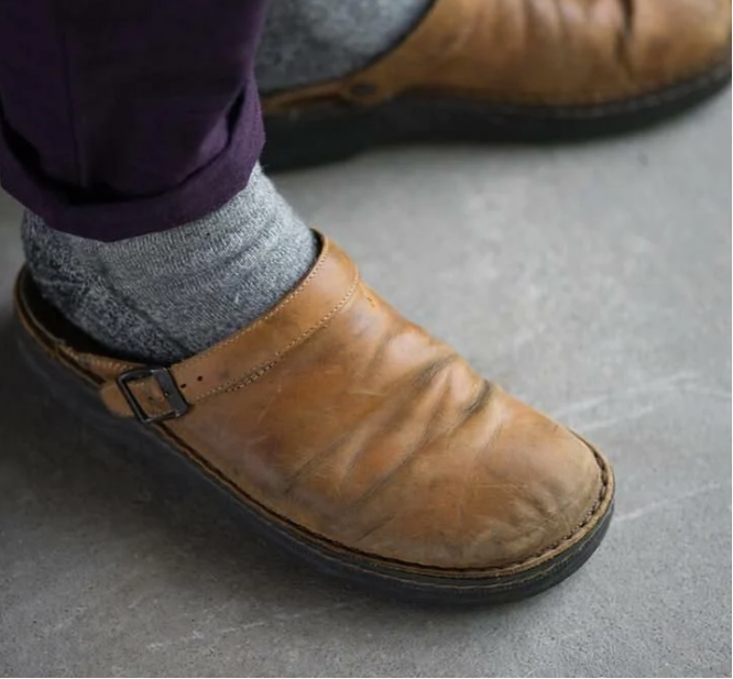 Val | Herren Leder Clogs mit Schnallenriemen
